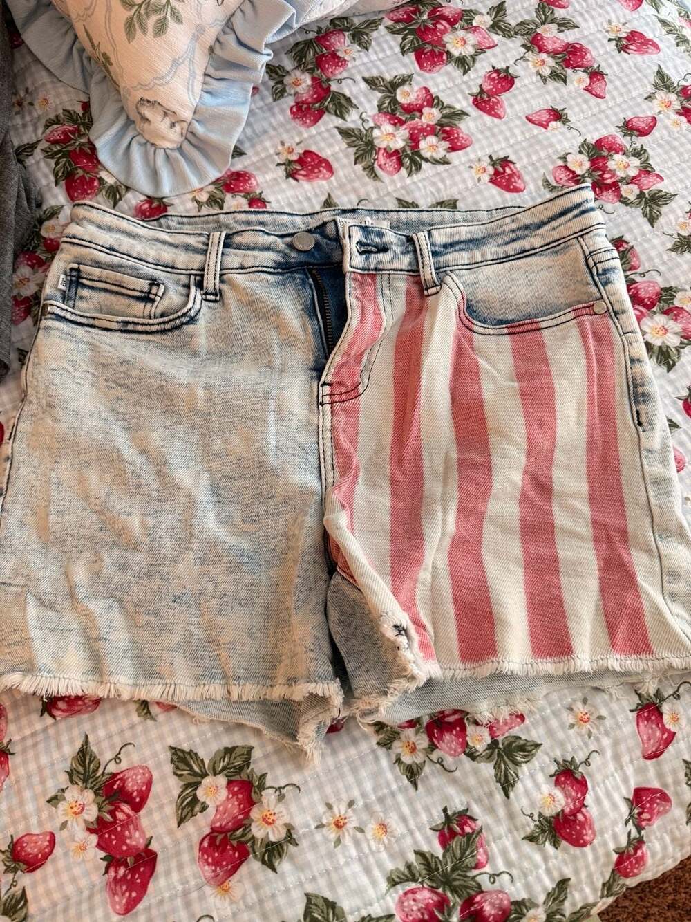 Judy Blue American Flag Acid Wash Denim Cutoff Shorts